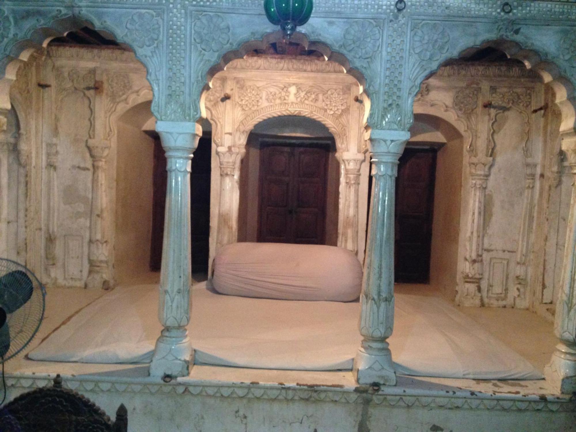 Отель Narayan Niwas Castle Ramgarh Shekhawati Номер фото